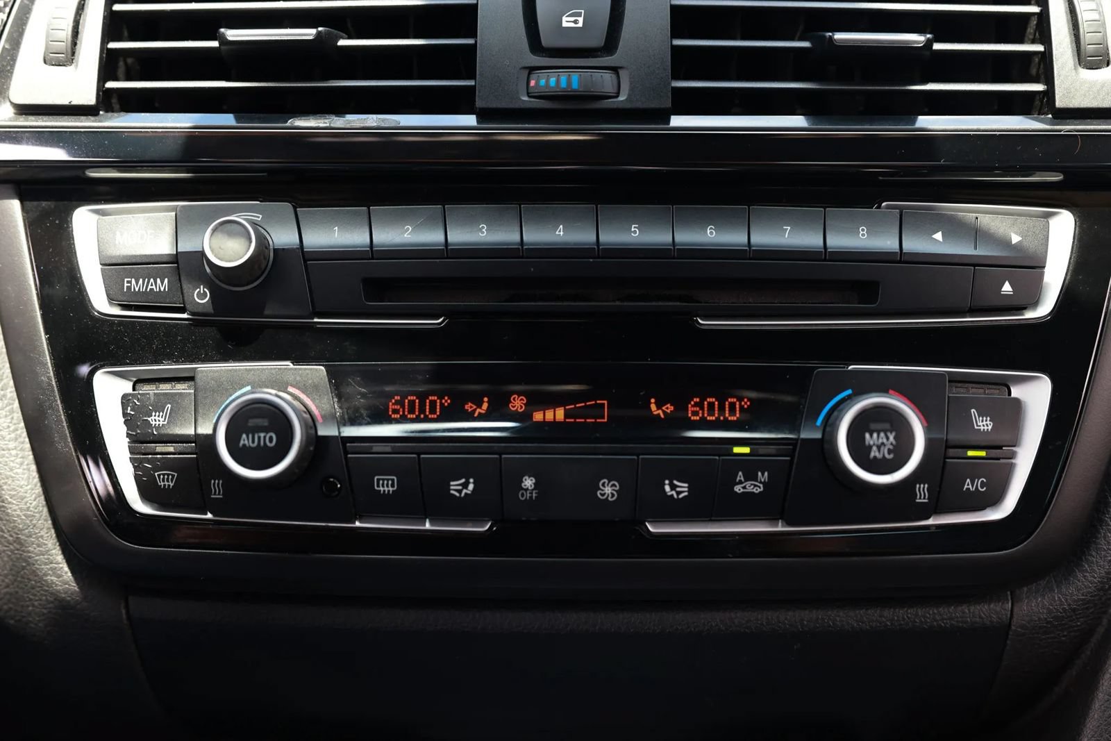 Used 2015 BMW M4 Coupe RWD image 34