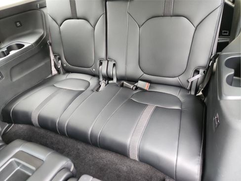 Used 2023 Honda Pilot Touring image 35