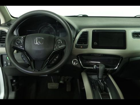 Used 2020 Honda HR-V EX image 13