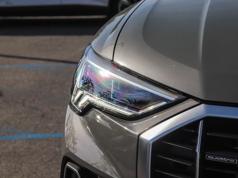 Certified 2025 Audi Q3 2.0T Premium w/ Convenience Package AWD/4WD image 11