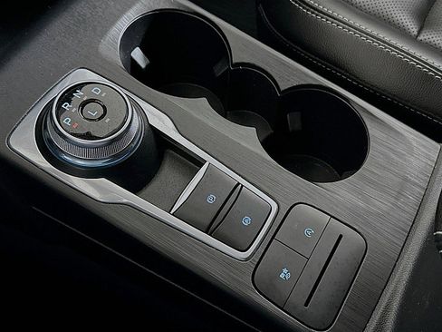 Used 2022 Ford Escape SEL image 17