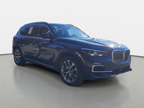 Used 2020 BMW X5 xDrive40i w/ Premium Package image 3