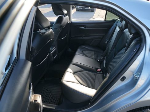 Used 2021 Toyota Camry SE image 22