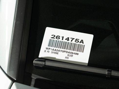 Certified 2023 Porsche Cayenne AWD/4WD image 26