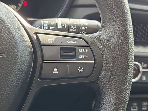 Certified 2025 Honda CR-V EX image 18