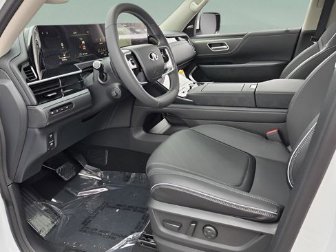 New 2026 INFINITI QX80 Luxe w/ Cargo Package RWD image 12