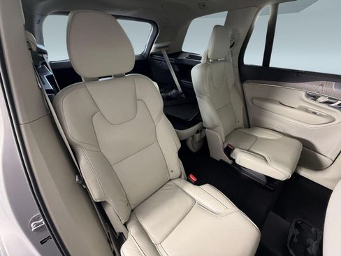 Used 2023 Volvo XC90 B6 Ultimate w/ Protection Package Premier AWD/4WD image 32