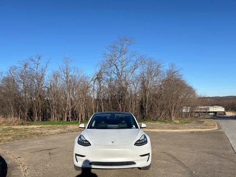 Used 2020 Tesla Model 3 Standard Range image 8