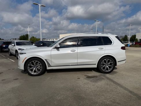 Used 2023 BMW X7 xDrive40i w/ Premium Package AWD/4WD image 8