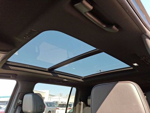 Used 2024 GMC Yukon XL Denali image 24