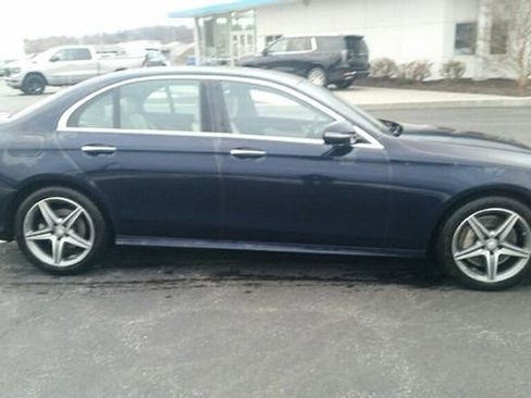 Used 2017 Mercedes-Benz E 300 4MATIC image 14