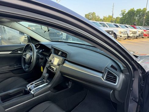 Used 2016 Honda Civic LX image 9