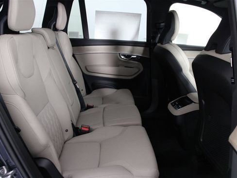 New 2026 Volvo XC90 B6 Plus w/ Protection Package Premier image 11