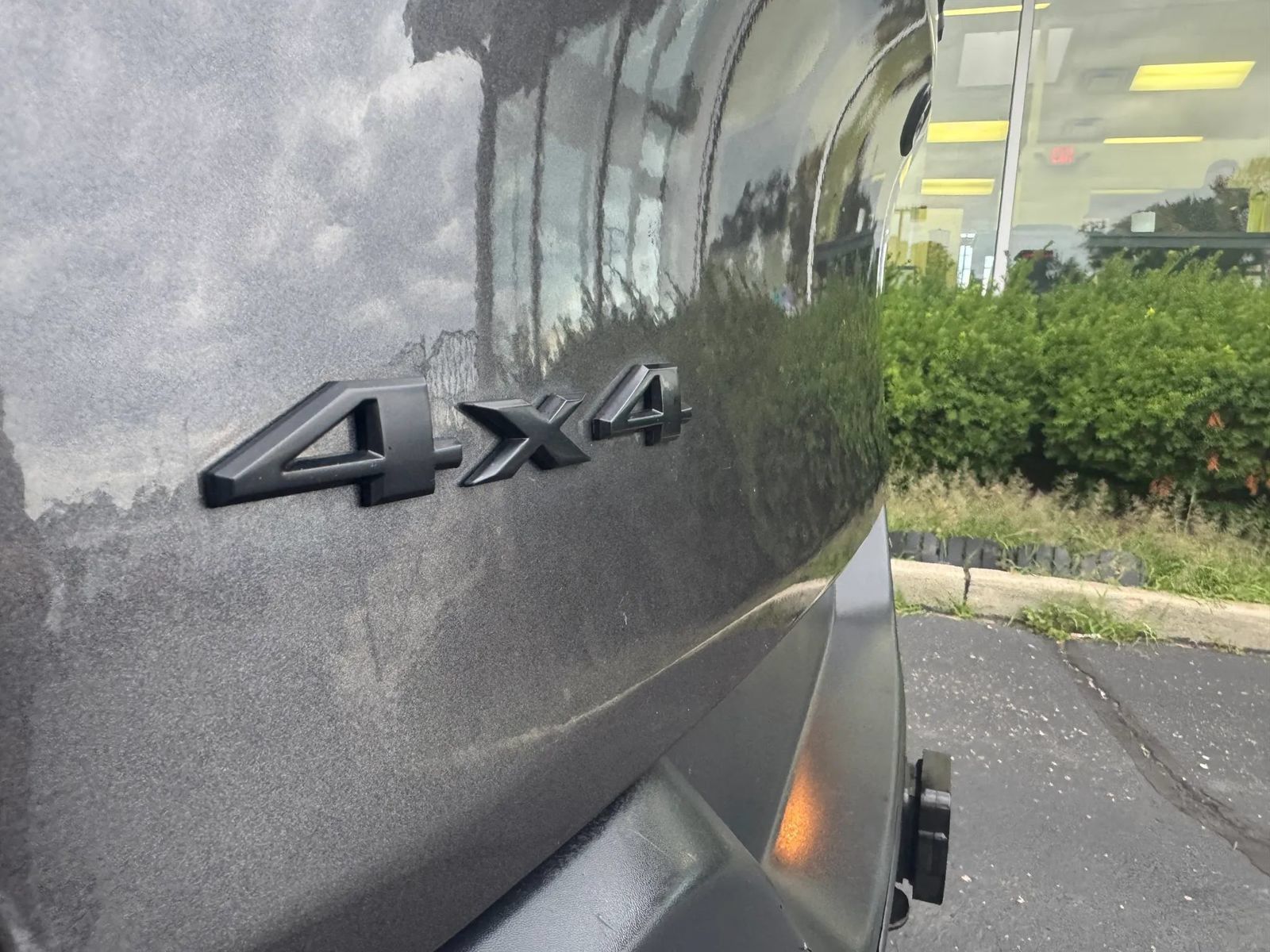 Used 2017 Jeep Cherokee High Altitude AWD/4WD image 18