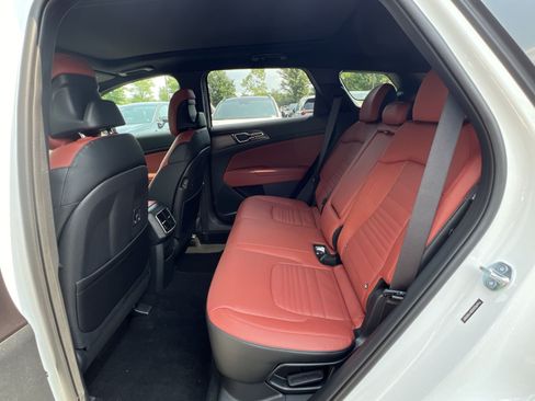 New 2027 Kia Sportage SX Prestige AWD/4WD image 30