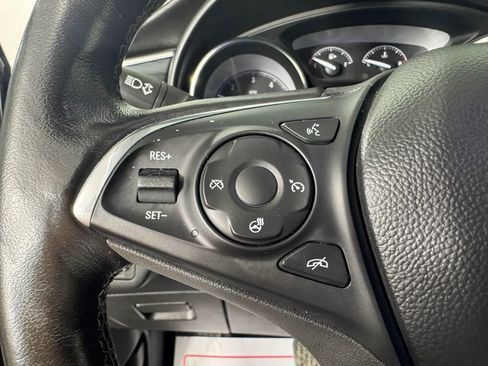 Used 2020 Buick Envision Essence FWD image 15