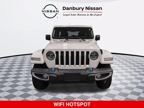 Used 2022 Jeep Wrangler Unlimited Sahara w/ Cold Weather Group AWD/4WD image 10