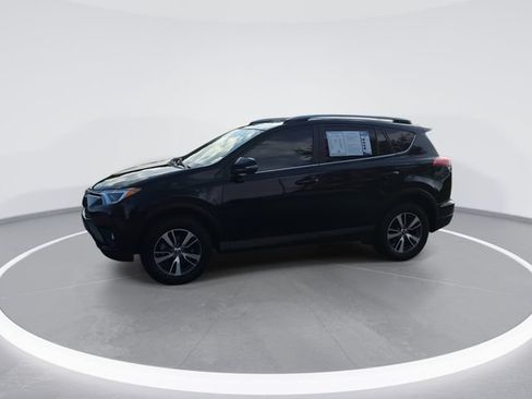 Used 2018 Toyota RAV4 XLE FWD image 4