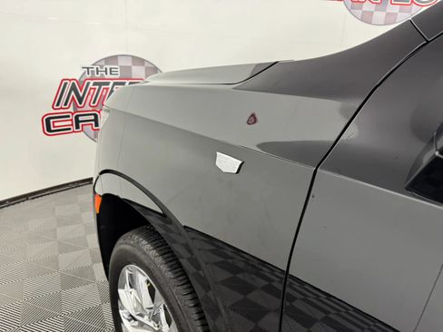 Used 2023 Cadillac Escalade Premium Luxury w/ Performance Package AWD/4WD image 25
