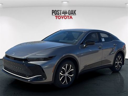 New 2026 Toyota Crown XLE image 3