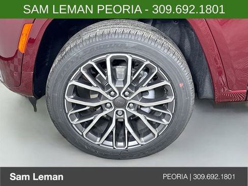 New 2026 Jeep Grand Cherokee Summit image 32