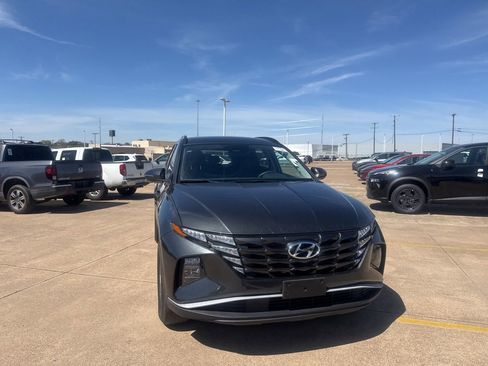 Used 2023 Hyundai Tucson SEL image 3