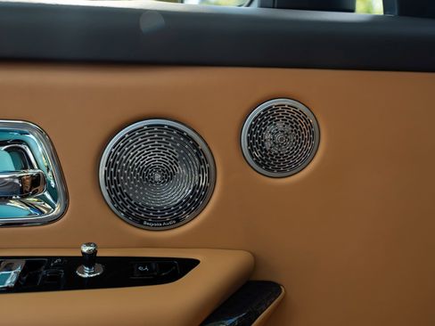 Used 2023 Rolls-Royce Cullinan Black Badge w/ Leather Finishing Pack image 18