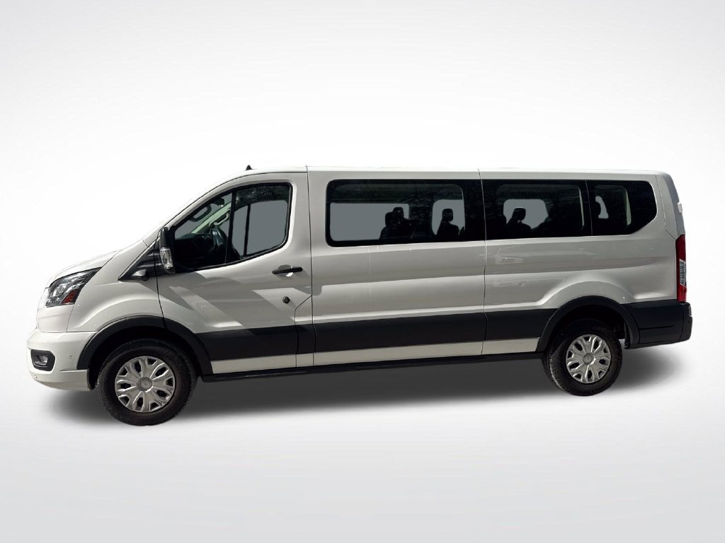 Used 2023 Ford Transit 350 XLT RWD image 4