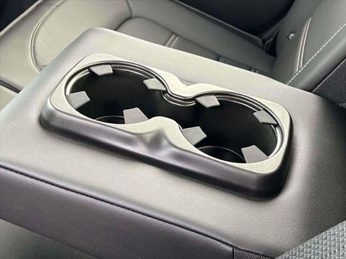 Used 2022 GMC Canyon Denali image 15