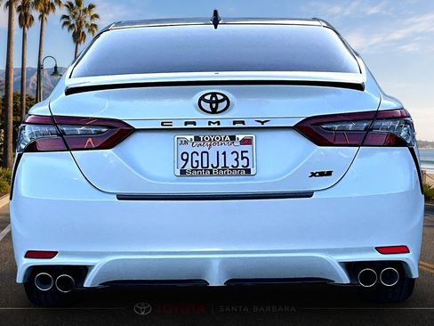 Used 2023 Toyota Camry XSE FWD image 6