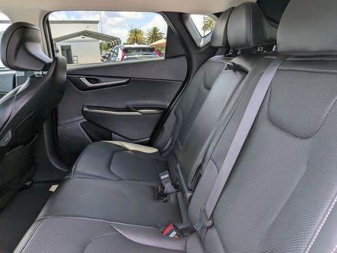 Certified 2022 Kia EV6 Wind w/ Wind Technology Package AWD/4WD image 17