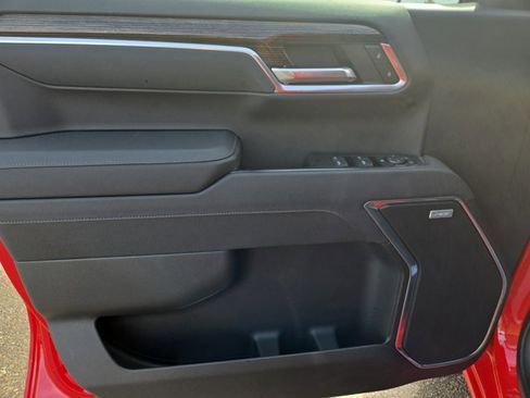 Certified 2025 GMC Sierra 1500 Elevation image 23