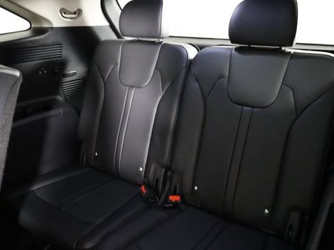 Certified 2025 Kia Sorento S w/ Panoramic Sunroof Package FWD image 17