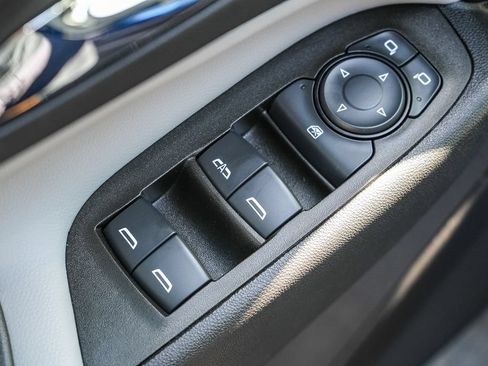Used 2023 Chevrolet Equinox LT FWD image 22