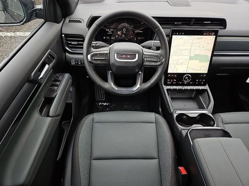 New 2026 GMC Terrain AT4 w/ Technology Package II AWD/4WD image 7