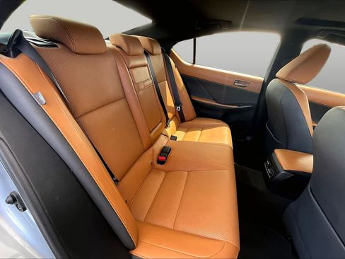 Used 2022 Lexus IS 300 w/ Premium Package RWD image 21