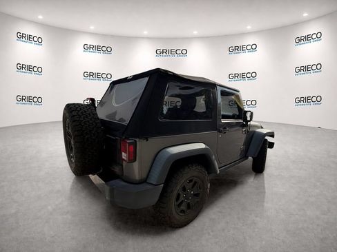 Used 2018 Jeep Wrangler Sport AWD/4WD image 7