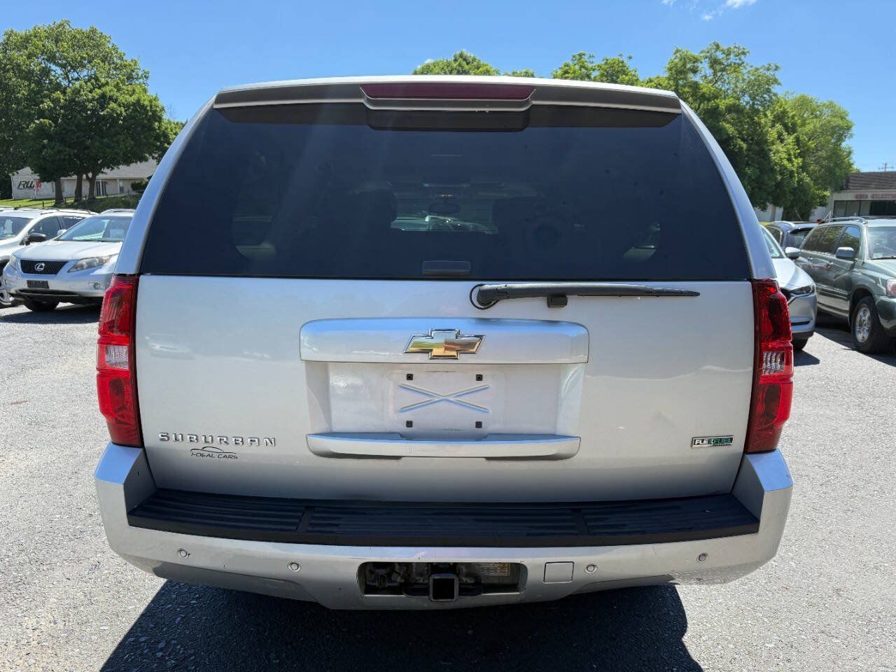 Used 2010 Chevrolet Suburban LT AWD/4WD image 6