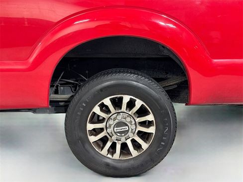 Used 2011 Ford F250 Lariat w/ Lariat Interior Pkg image 11