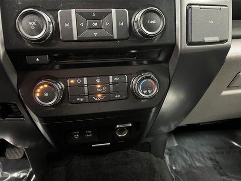 Used 2015 Ford F150 XLT w/ Equipment Group 301A Mid image 37