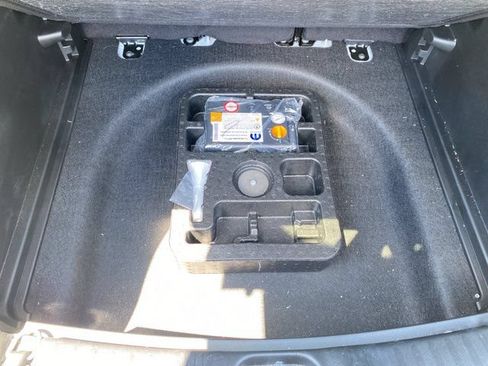 Used 2026 Jeep Compass Limited AWD/4WD image 8