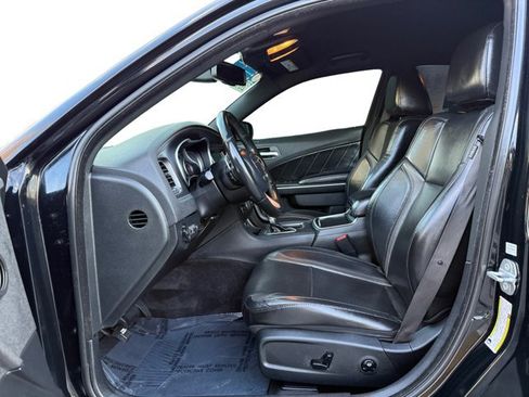 Used 2018 Dodge Charger GT image 10
