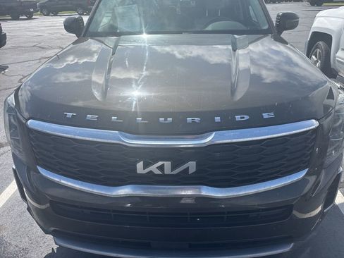 Used 2022 Kia Telluride S FWD image 5