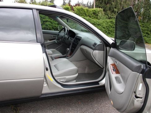 Used 1999 Lexus ES 330 FWD image 14