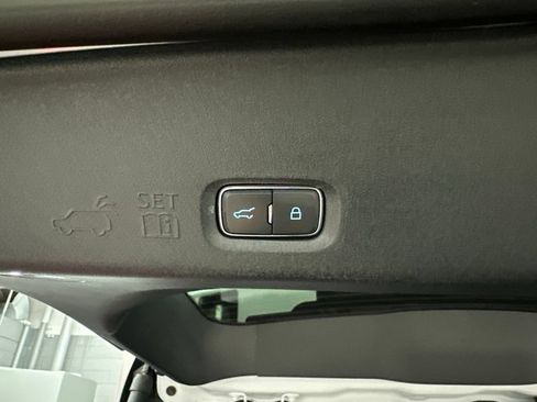 Used 2025 Ford Expedition Tremor AWD/4WD image 40