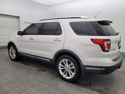 Used 2018 Ford Explorer Limited w/ Ford Safe & Smart Package FWD image 3