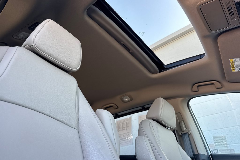 Certified 2024 Honda Odyssey EX-L image 20