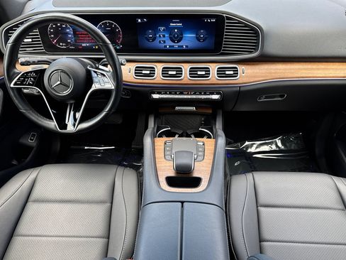 Used 2025 Mercedes-Benz GLE 350 4MATIC image 17