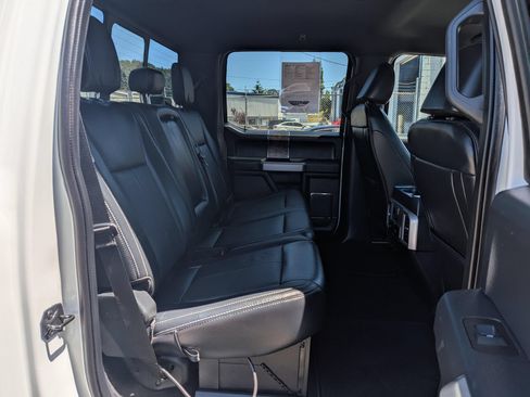 Used 2022 Ford F350 Lariat w/ FX4 Off-Road Package AWD/4WD image 9