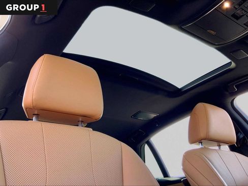 Certified 2021 Lexus LS 500 w/ Accessory Package (Z2) RWD image 14